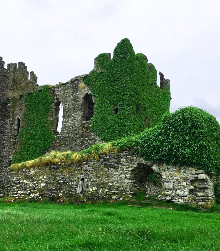Why-Are-Tourists-Attracted-To-Ireland